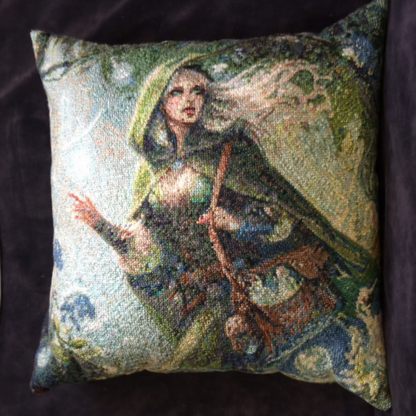 **ÉDITION SPÉCIALE – COUSSIN BRODÉ MAIN "AYALA"